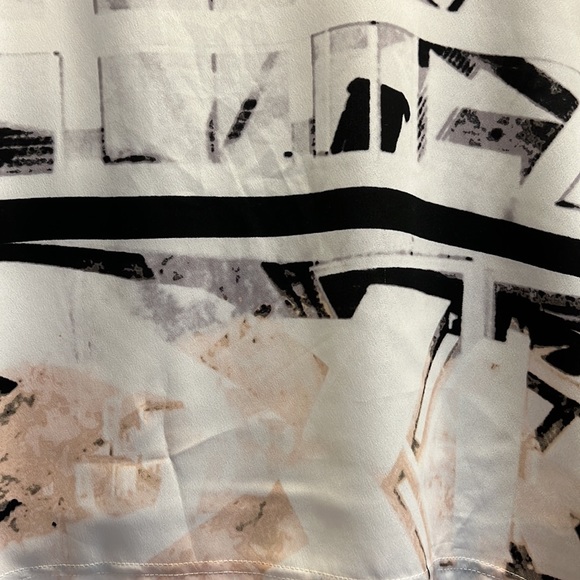 Calvin Klein beautiful blouse - Picture 6 of 9